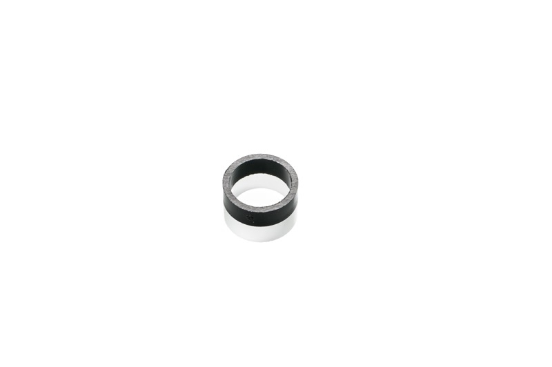 Spacer 8.2x10x3
